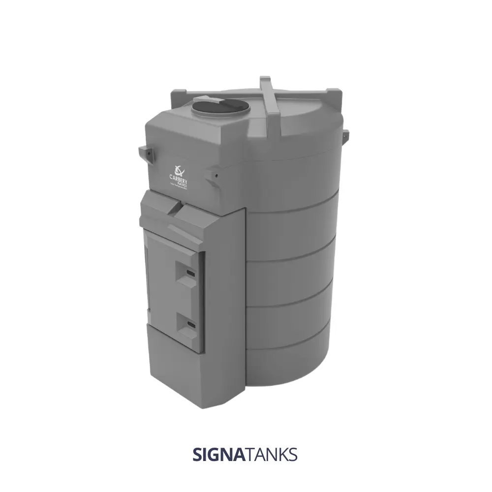 [BTBL03000V-squalo35-bp-4m] Adbluetank 3000L, Verticaal met Pompkast, Carbery Plastics. [Plug&Play] (Afgifteslang Binnen Pompkast, Afgifteslang 4m, Geen OVB, Geen Flowmeter, Geen registratiesysteem)